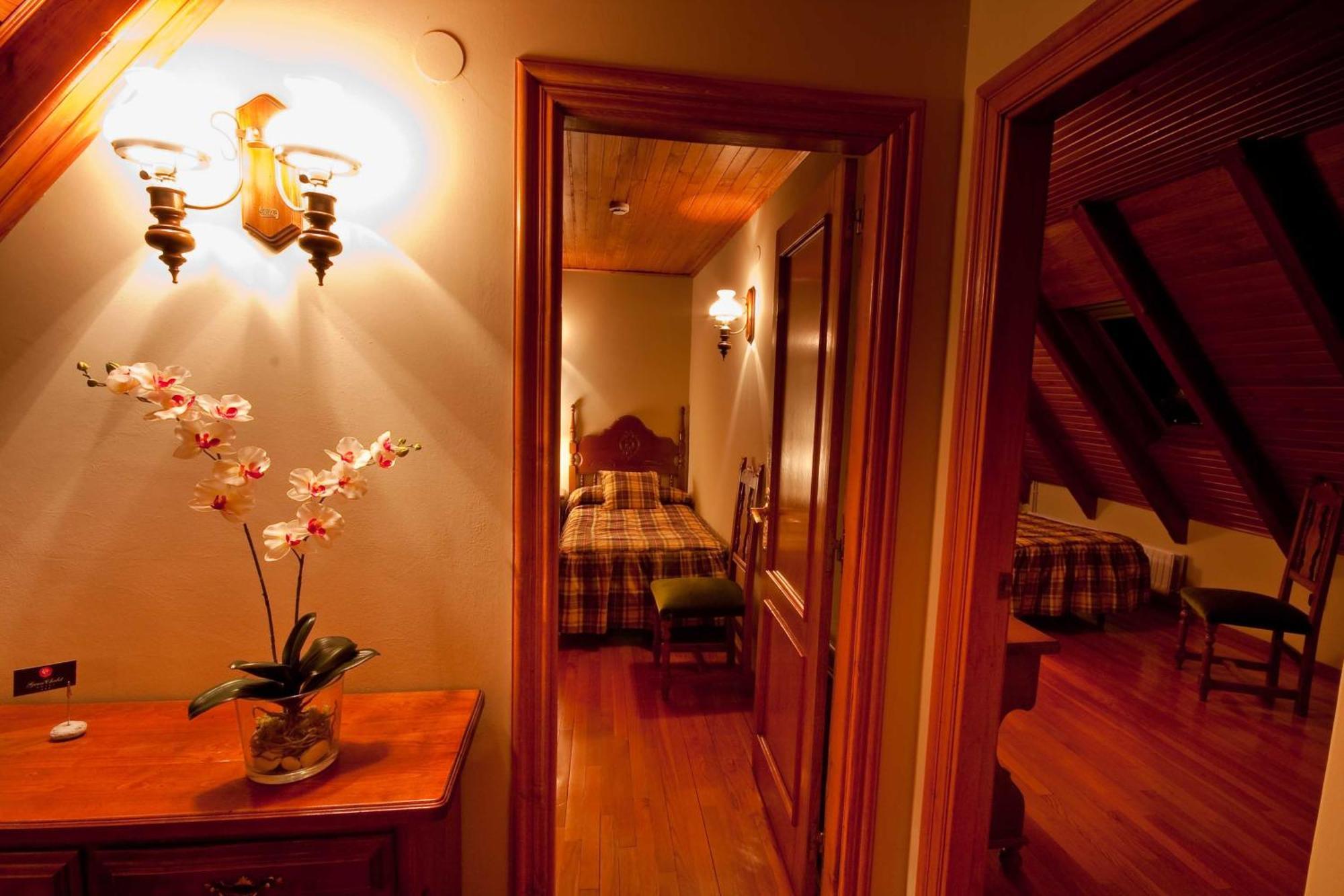Gran Chalet Hotel & Petit Spa Vielha Camera foto