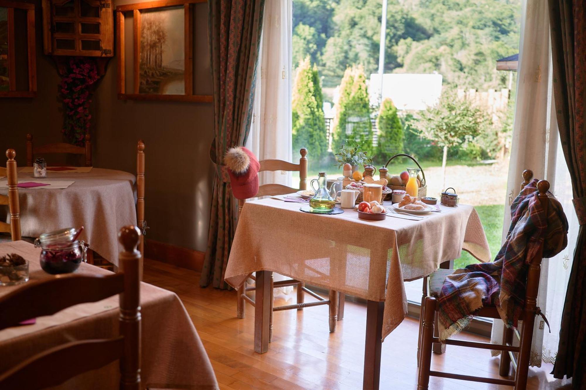 Gran Chalet Hotel & Petit Spa Vielha Esterno foto